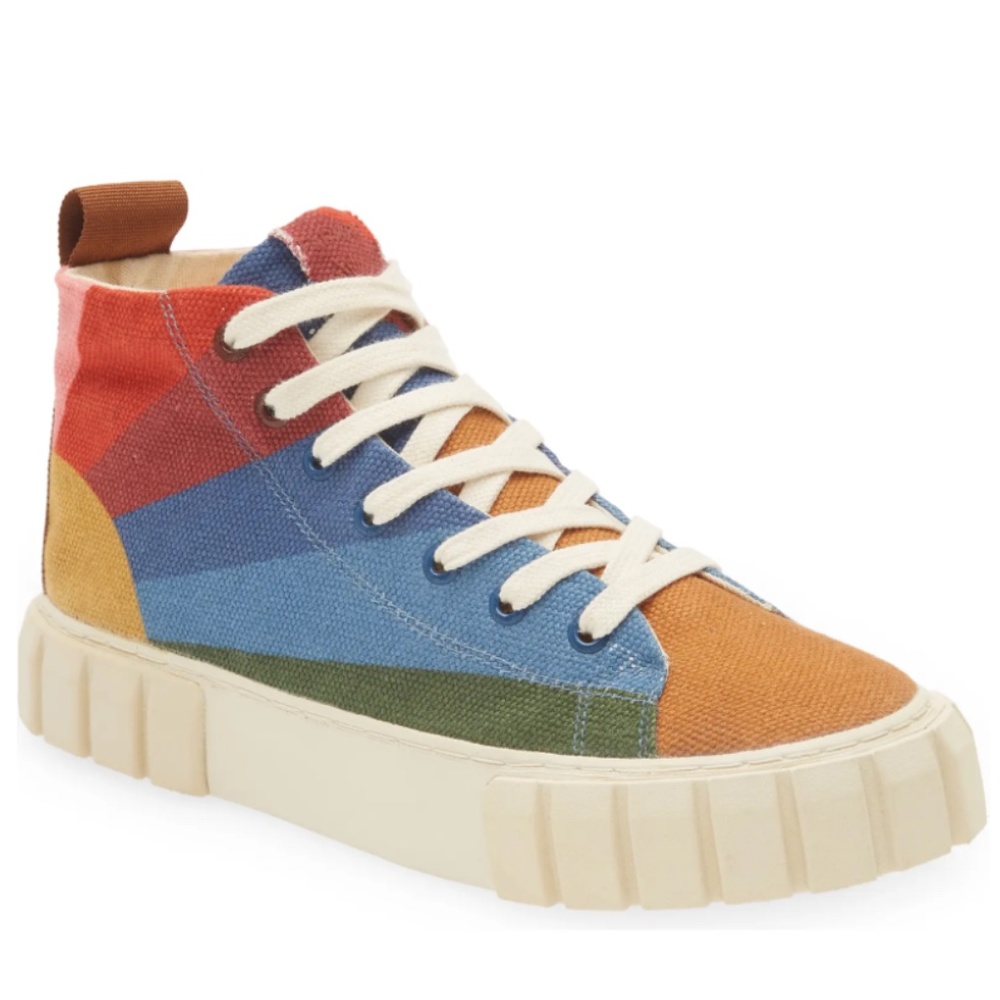 NIB $200 FARM Rio Rainbow Sun Platform High Top Sneaker in size 7.5 !